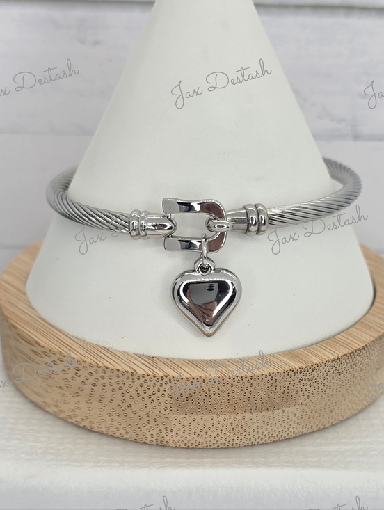 Fashion Jewelry Jewelry - Silver Tone Heart Charm Cable Bangle Bracelet BR107
